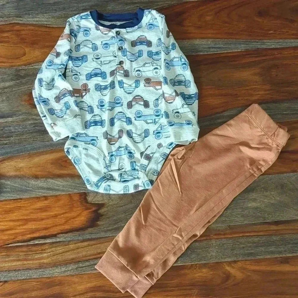 Carter's toddler matching sets - Picture 3 of 7